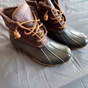 Sperry Women’s Leather and Rubber Duck Boots